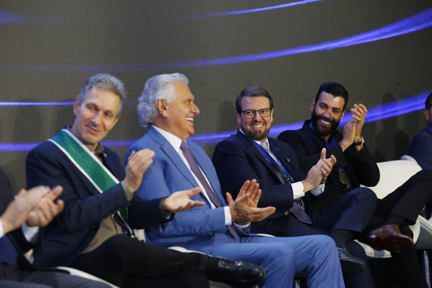 No momento, você está visualizando FICOMEX abre negócios com presença de autoridades nacionais e internacionais